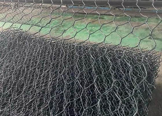 صديقة للبيئة 60mmx80mm الأخضر PVC المغلفة التراب شبكة سلكية لمنحدر الرصف