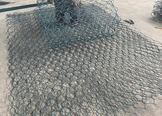 Galfan High Tension 60x80mm 2.4mm شبكة سلكية للتراب لحماية مسار النهر