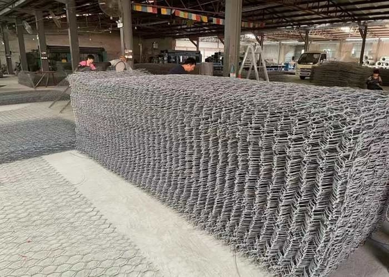 بولي كلوريد الفينيل مغلفة حديقة 2x1x1m  Gabion Mattress Baskets لمشروع الحفاظ على المياه